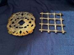 Metal serving pieces
