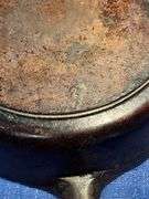 Cast iron skillet