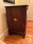 Entryway cabinet