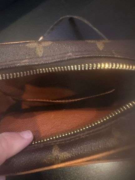 Louis Vuitton Purse