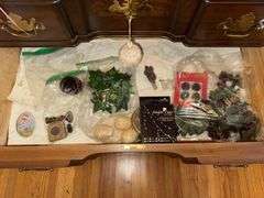 Decorative pieces