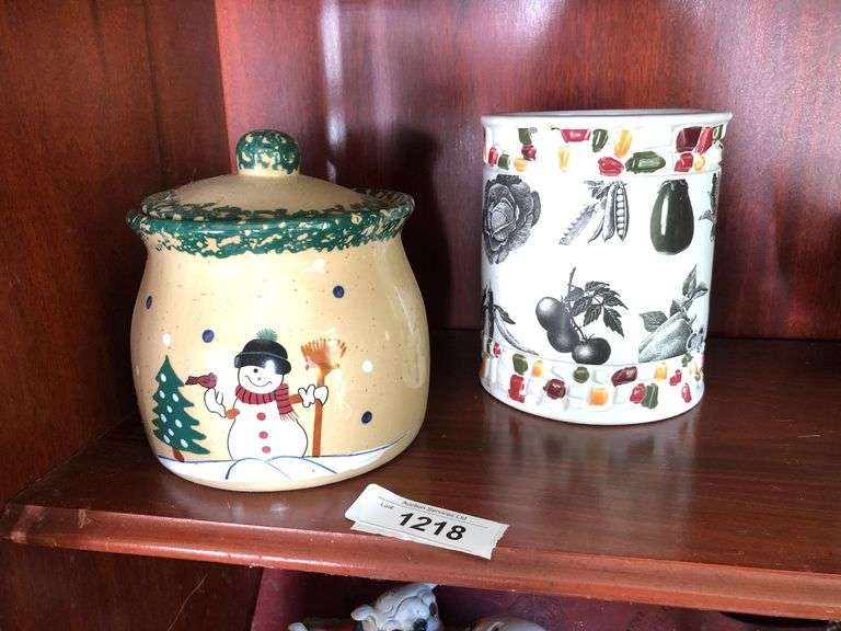 Cookie jar and utensils holder