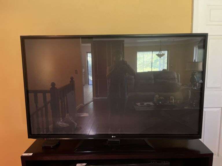 LG television