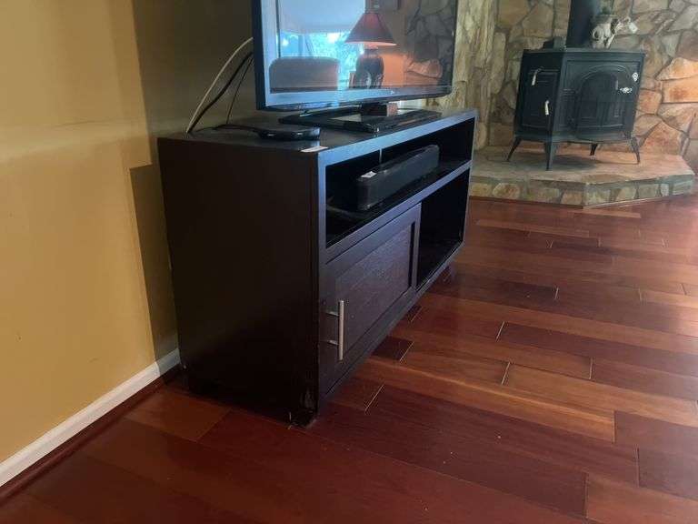 Console cabinet