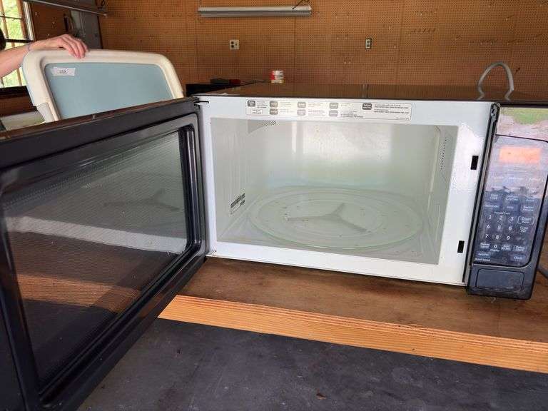 Microwave