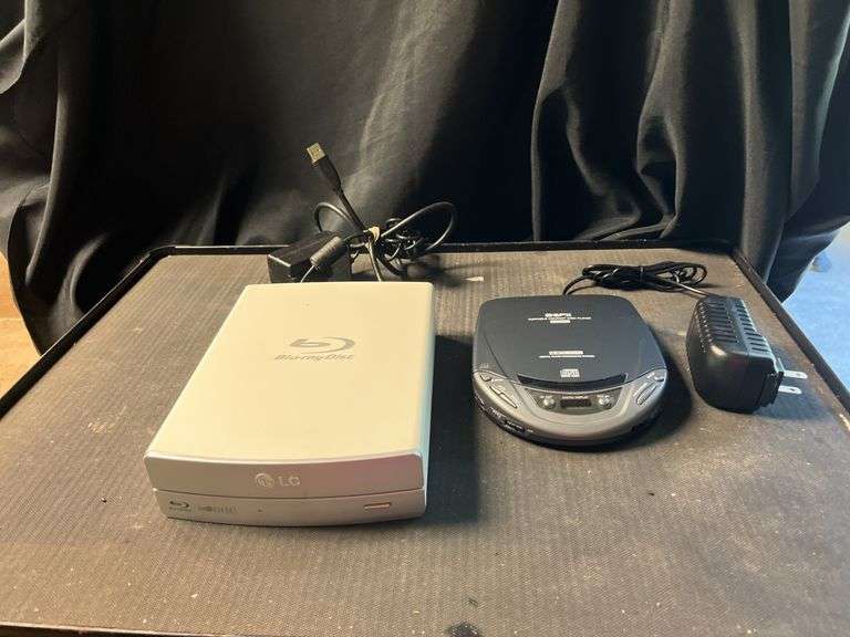 Blu-ray disc writer and cd player