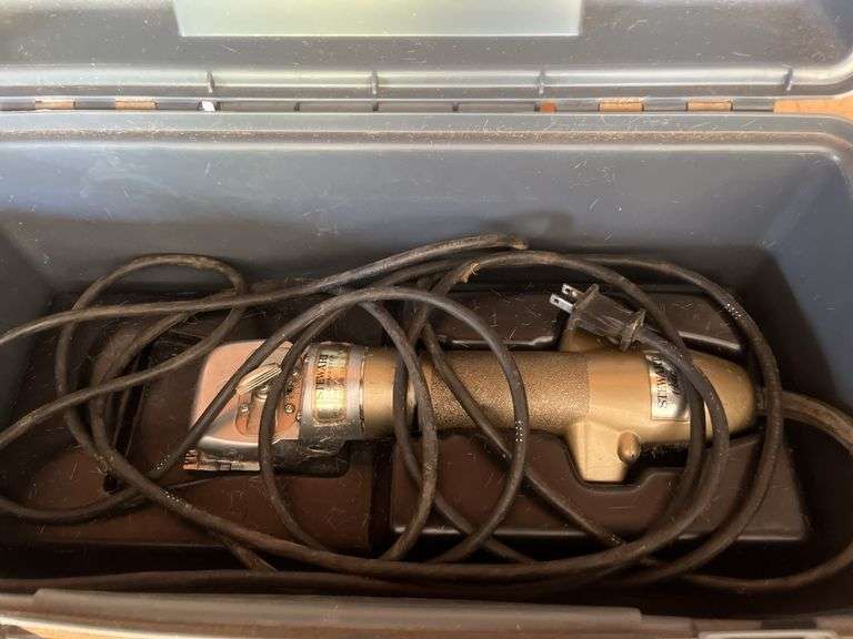 Dog clippers