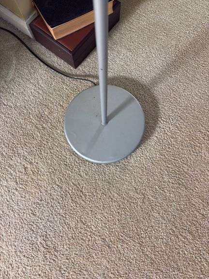 Floor lamp