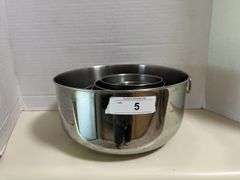 Stainless steel mixing bowls