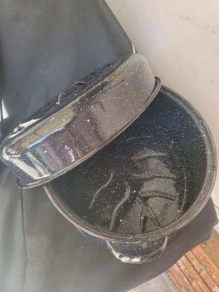 Roasting pan