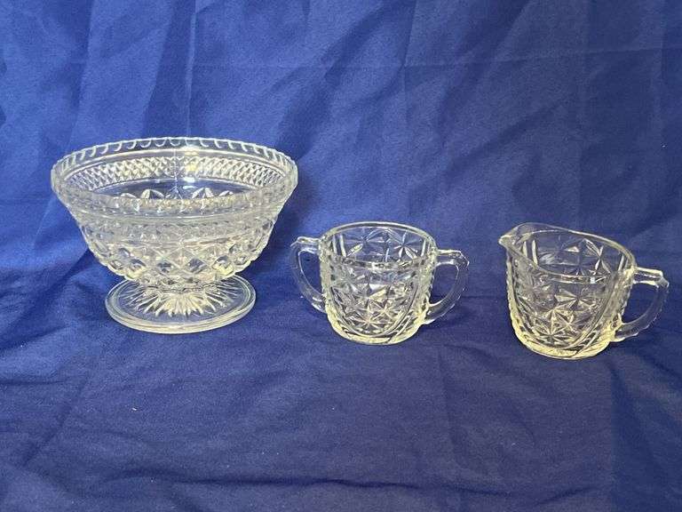 Glass serving items