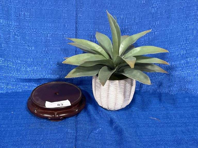 Artificial arrangement