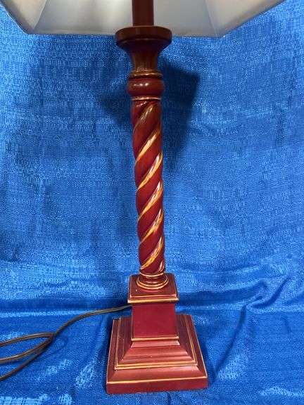 Table lamp