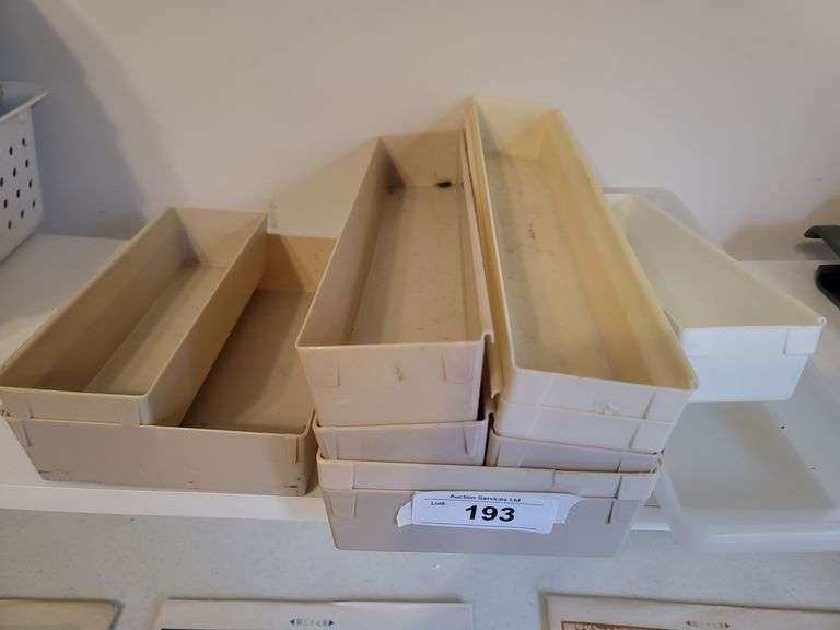 Locking storage bins