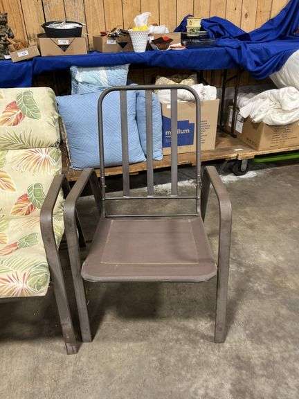 Outdoor dining table and chairs
