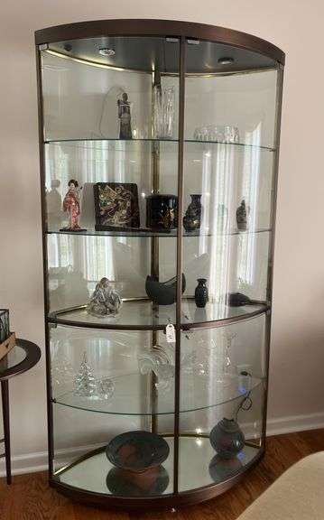 Curio cabinet