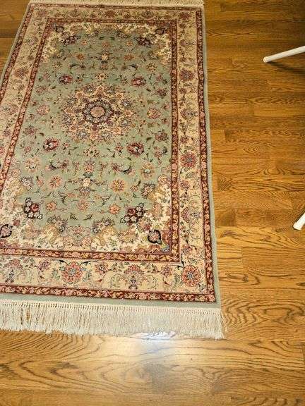 Area rug