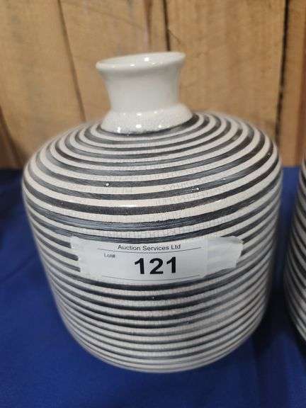 Small mouth vases