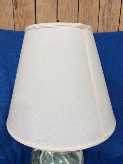 Table lamp