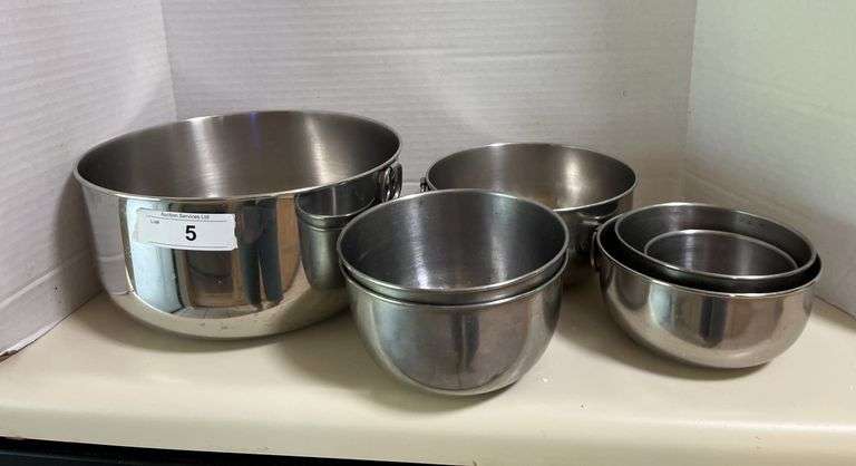 Stainless steel mixing bowls