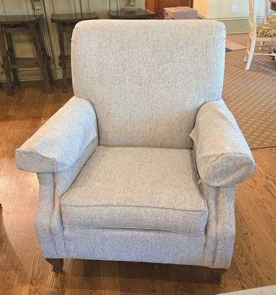 Arm chair