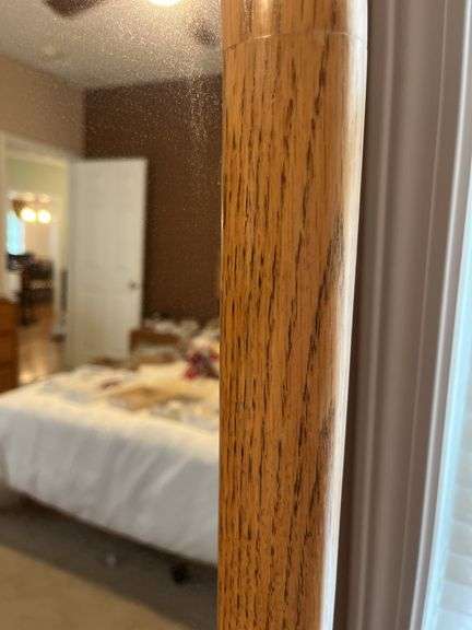 Free standing mirror