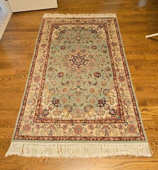 Area rug