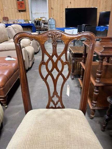Dining chair