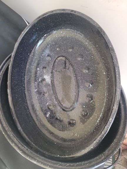 Roasting pan