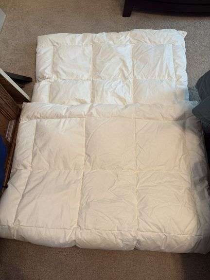 Down comforter
