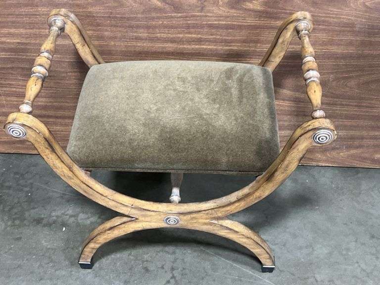 Vanity seat