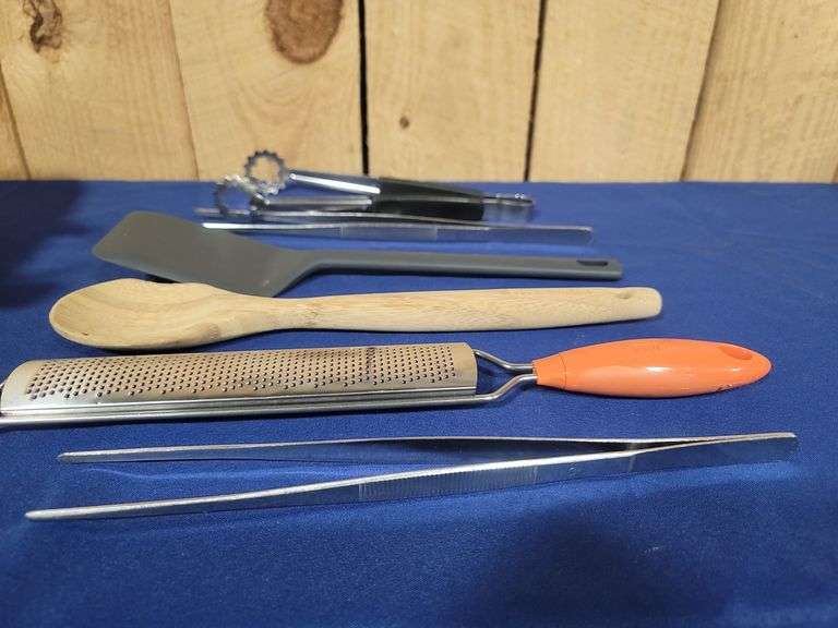 Kitchen utensils