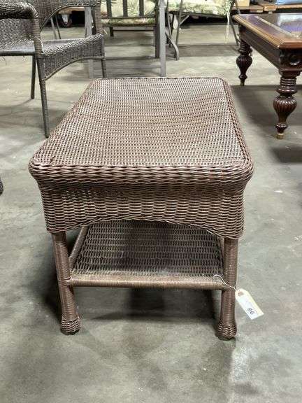 Outdoor coffee table