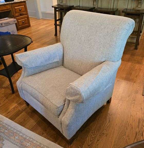 Arm chair