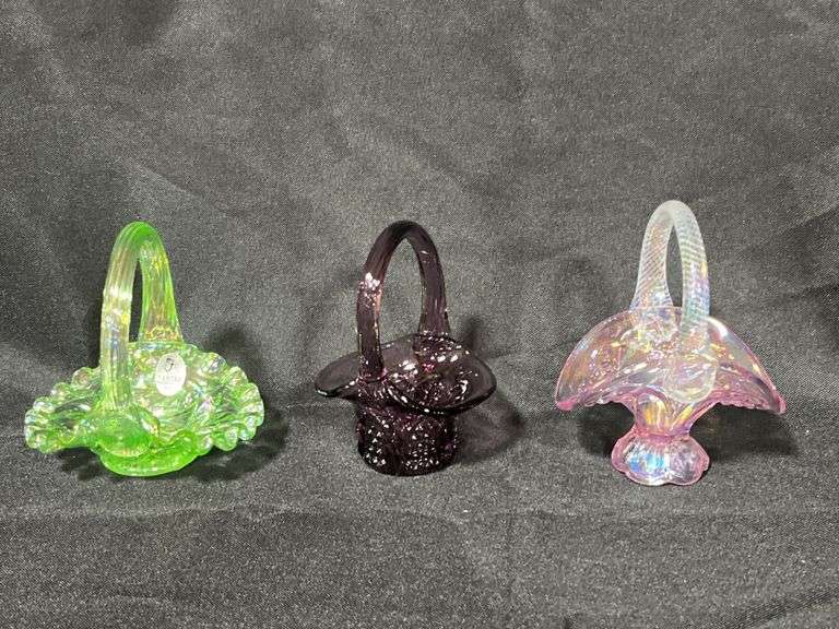 Small Fenton baskets