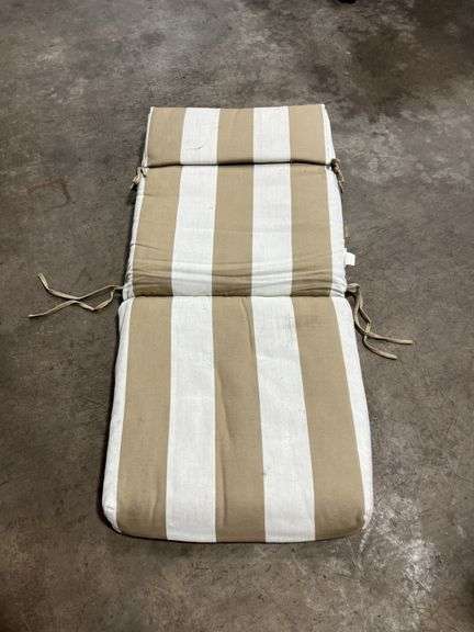 Outdoor cushions