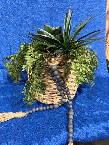 Artificial arrangement