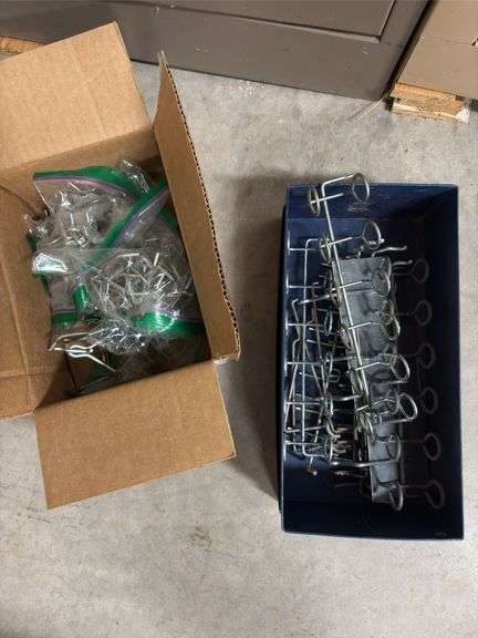 Pegs