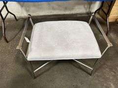 Vanity seat