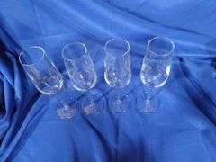 Possible Dartington crystal champagne flutes