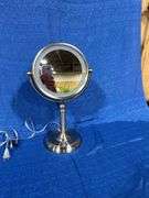 Vanity mirror