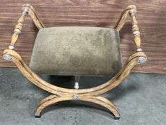 Vanity seat