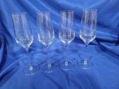 Possible Dartington crystal champagne flutes