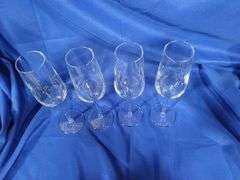 Possible Dartington crystal champagne flutes