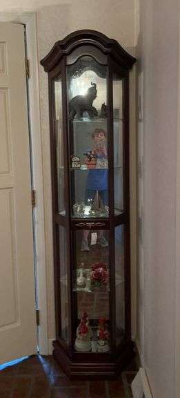 Curio cabinet