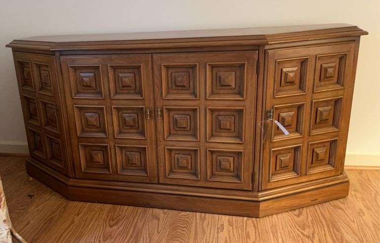 Credenza