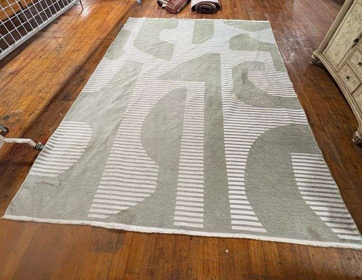 Area rug