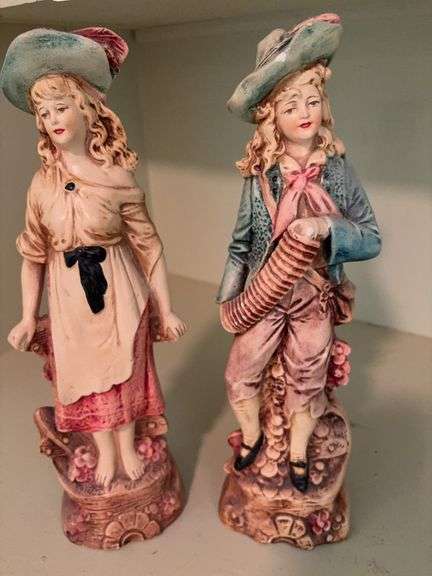 Figurines