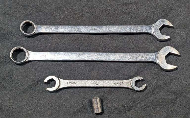 Mac Tools brand professional-grade wrenches and socket