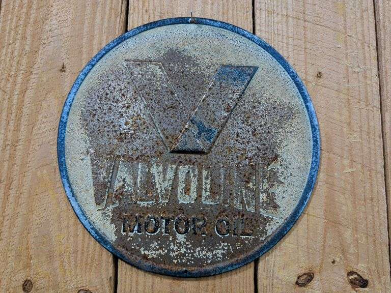 Valvoline Motor Oil round tin metal sign